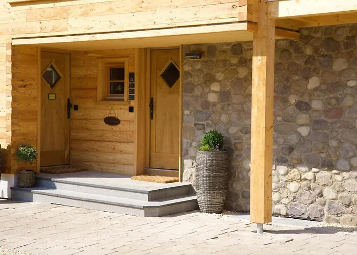 Leos Alpenchalet - inclusive Sommer Bergbahnticket und E-Auto Ladestation Oberstdorf